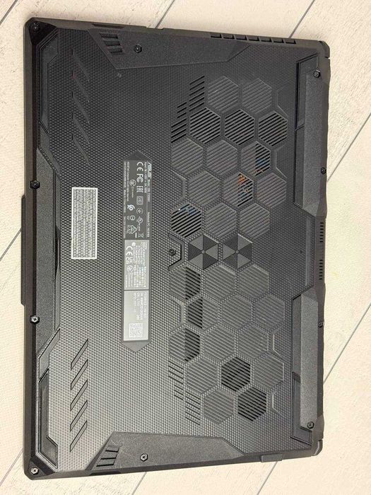 Asus FX506H i5-11400H 16ram ddr4 RXT 3050 4gb ssd 512 144hz