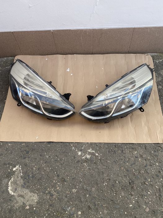 Lampa prawa renault clio 4