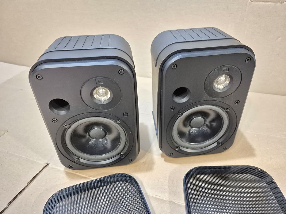Kolumny JBL Control One
