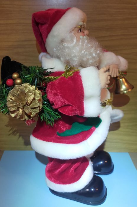 Винтажный Санта Клаус разговаривающий,поющий и танцующий