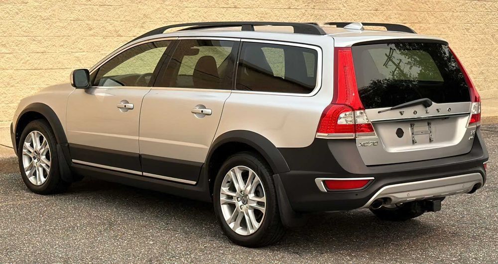 Volvo XC70 T5 Premier      2016