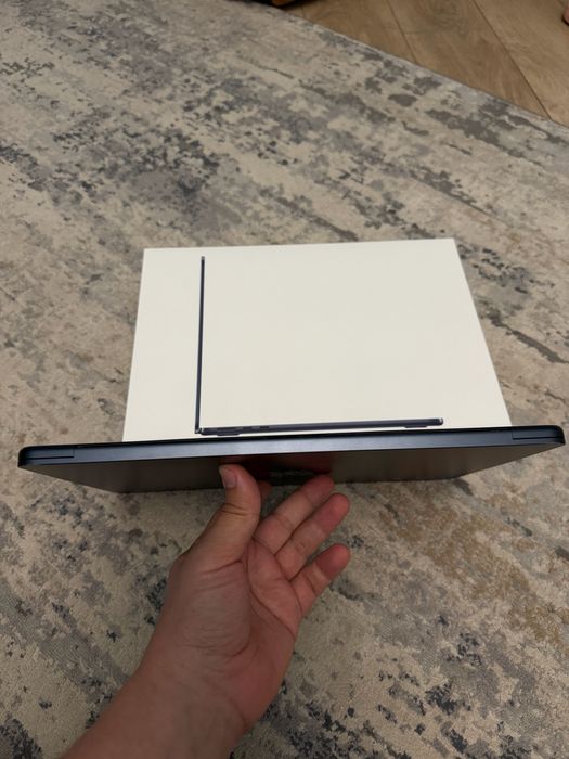 MacBook Air M2 2022 8/512gb