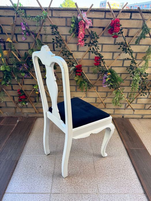 Cadeiras de jantar antigas para restauro – estrutura sólida