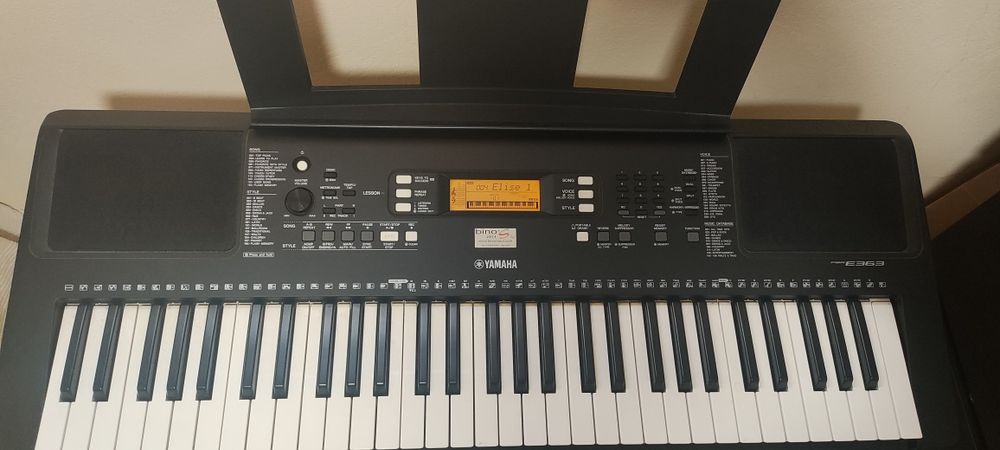 Yamaha PSR-E363 – Teclado Digital 61 Teclas Como Novo
