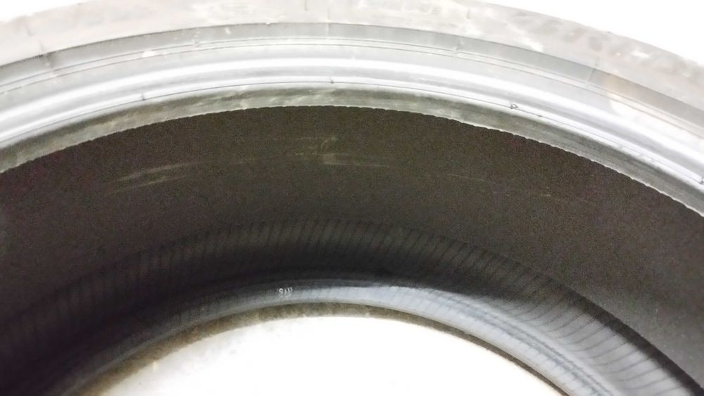Pneu Bridgstone Turanza 235/45 R18 Semi-Novo em Excelente Estado!
