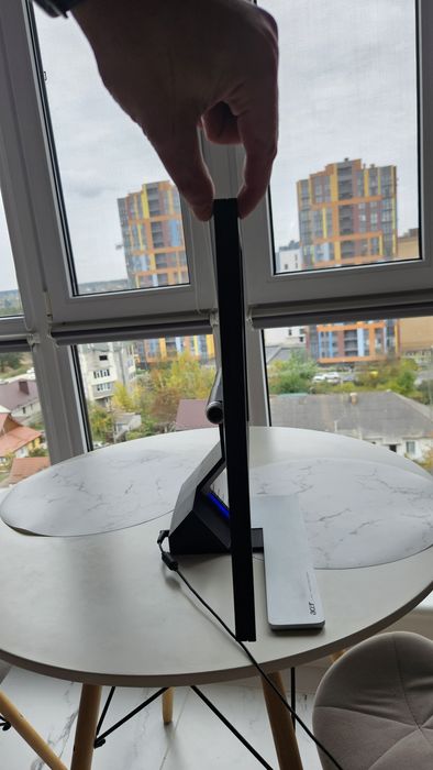 Монітор 24 дюйми Acer S243HL Стильний дизайн