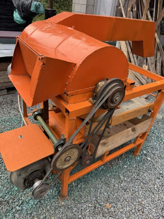 Молотарка зернова