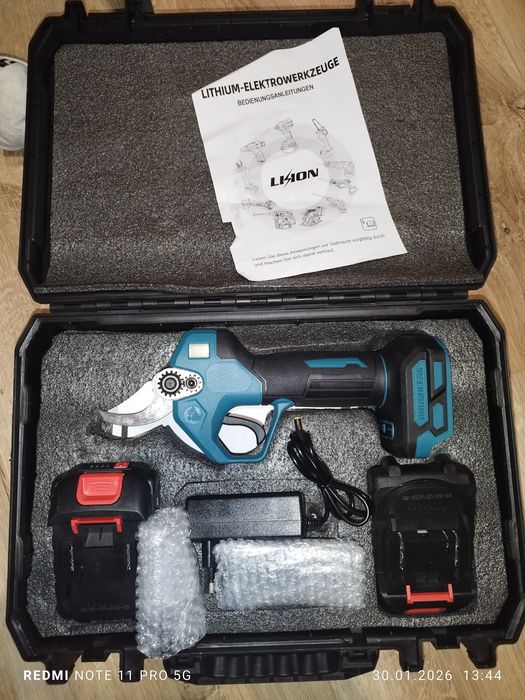 Sekator ogrodowy elektryczny