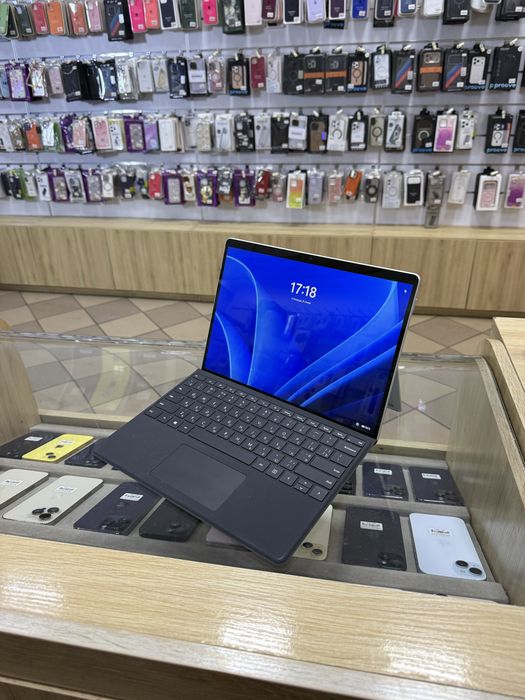 Microsoft Surface 8 PRO i5 8GB/256GB