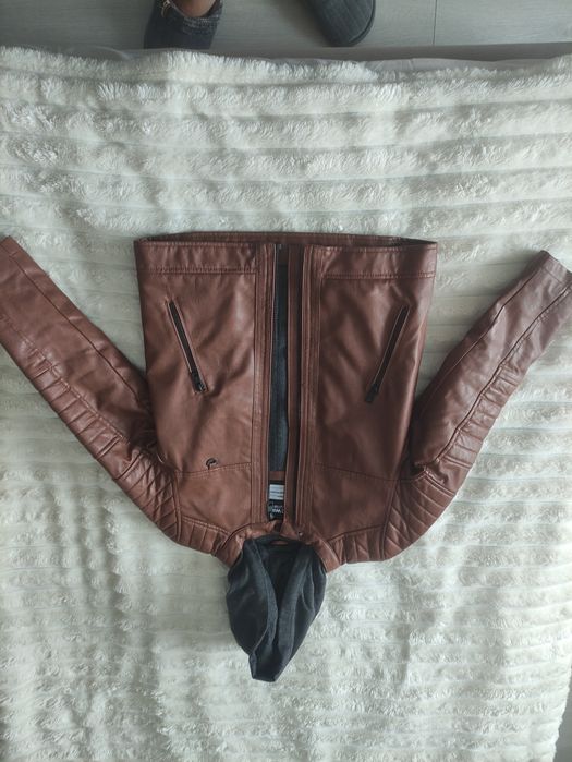 Продам куртку на флісі, дуже хорошої якості!!!