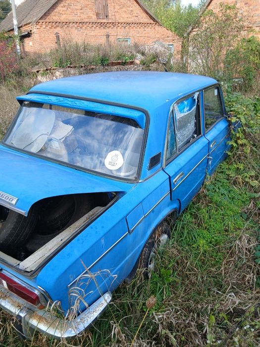 Продам авто ваз 2103