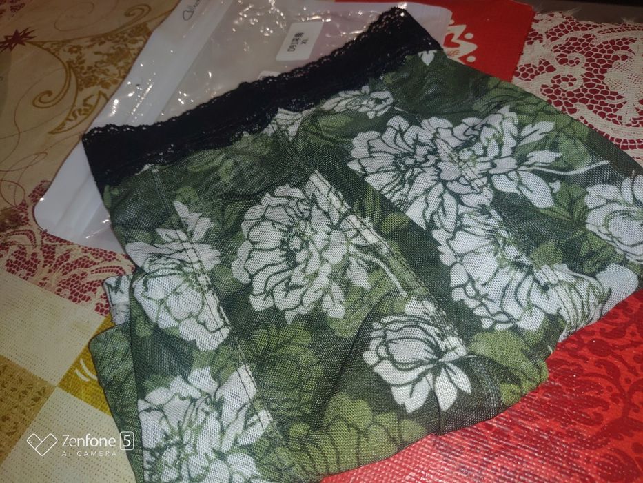 Cueca Box com detalhe de Renda