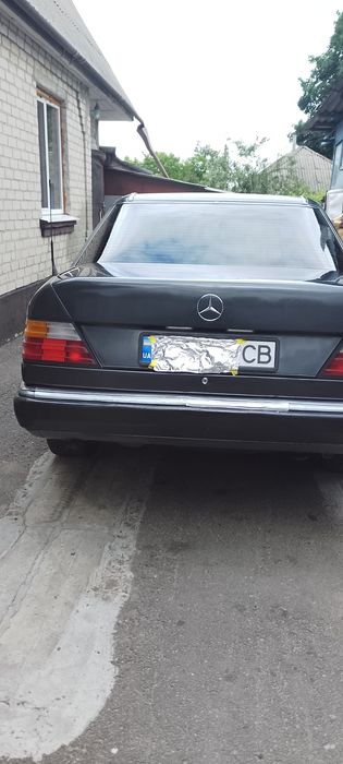 Продам автомобіль Мерседес 124