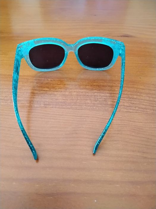 Oculos sol crianca Disney 8 anos