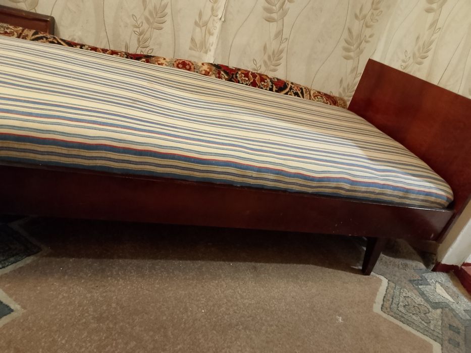 Кровать односпальная