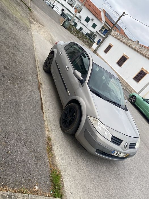 Vendi ou troco renault  megane