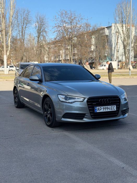Продам дуже гарний полнопривідний автомобіль