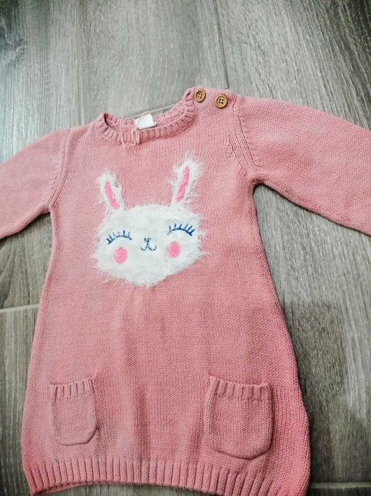 Sweterek dziewczęcy