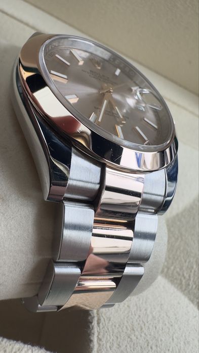 Rolex  date just 41mm rose gold full set