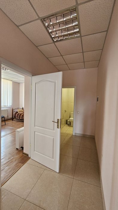 Оренда приміщень з ремонтом,  200м2 р-н меблевої фабрики