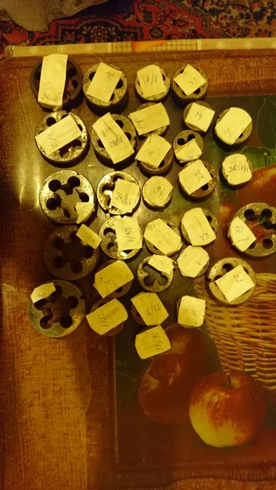 Плашки радянського виробництва.