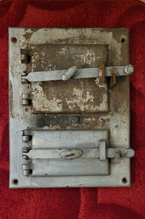 Drzwiczki żeliwne do pieca