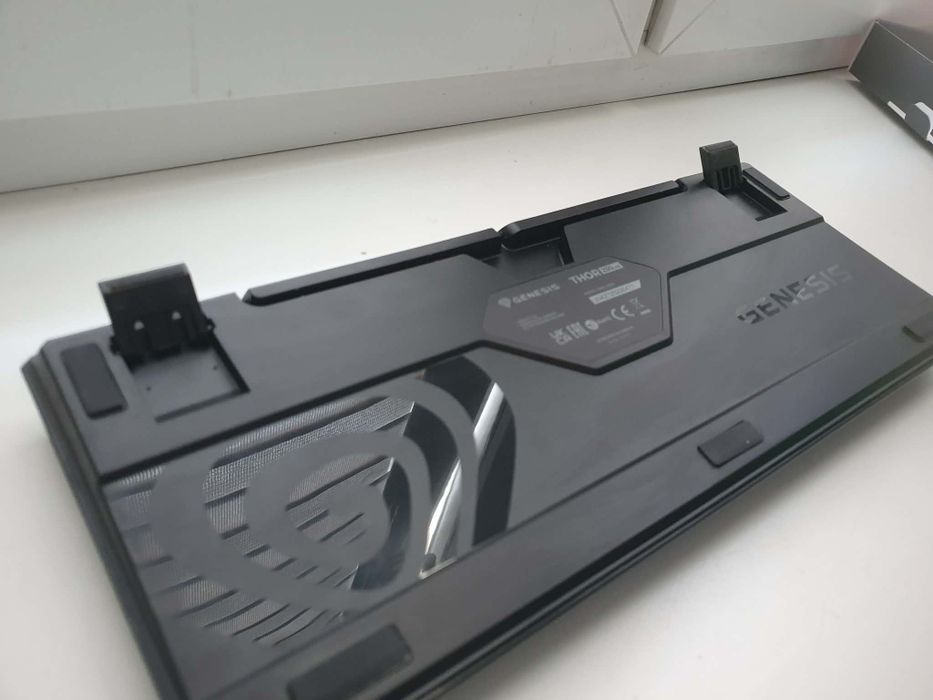 Sprzedam Klawiaturę Thor TKL 230 lite