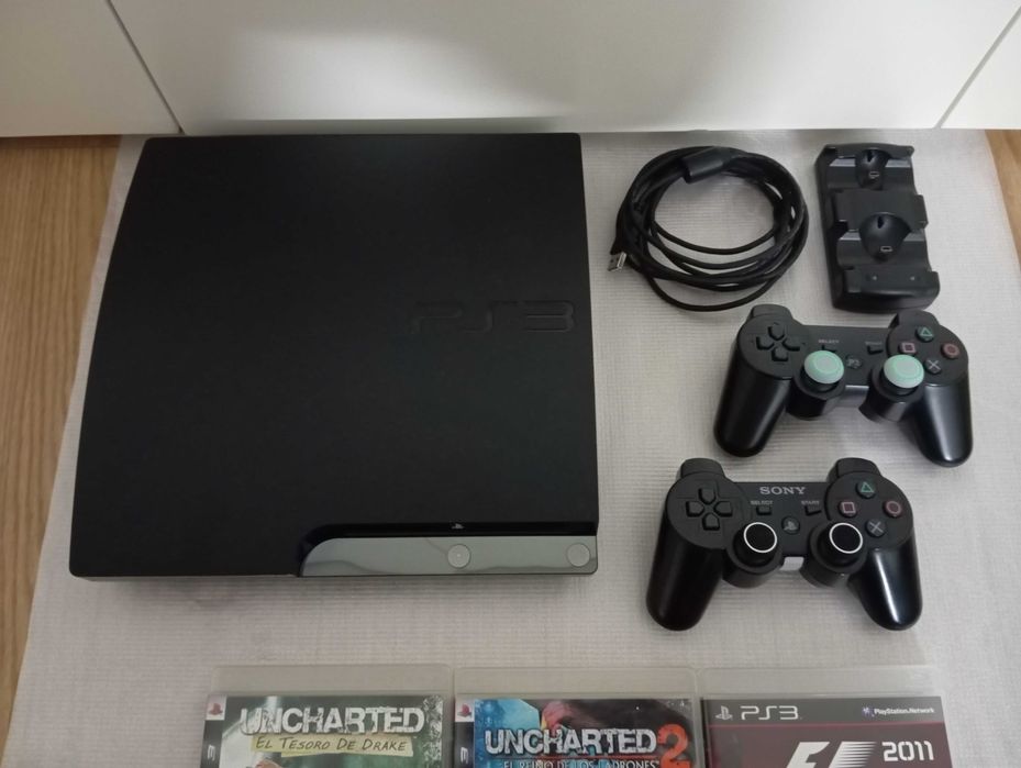 PS3 slim PlayStation 3, 2 comandos, 6 jogos (retomo jogos PS1 e PS2)