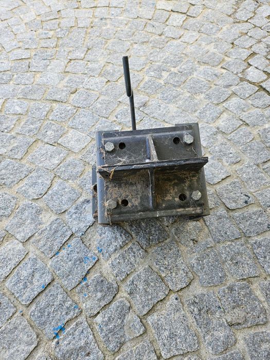 Suporte para pneu camião