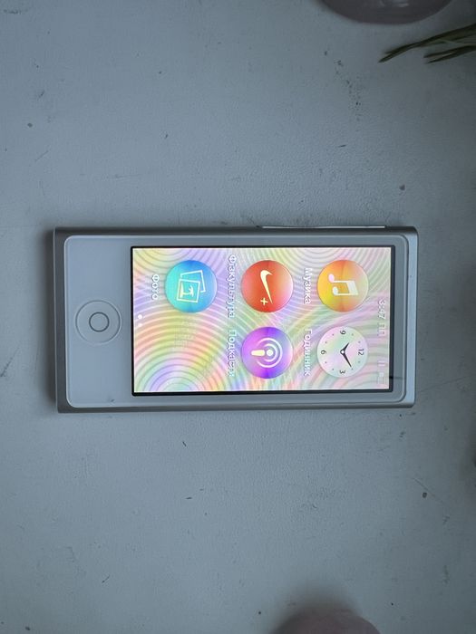 MP3-плеєр Apple iPod nano 7-го покоління (модель A1446) 16G