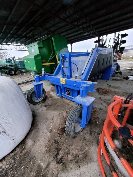 Luxor ciągnikowa przerzucarka do kompostu PK-1630