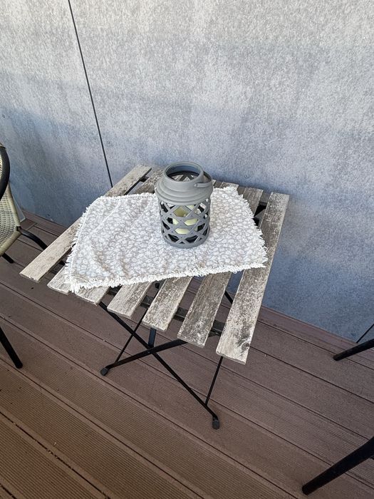 Mesa + cadeiras - exterior com muito uso