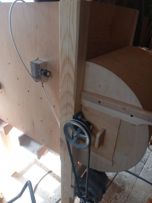 Віялка зернова.Новий двигун з регулятором  обертів