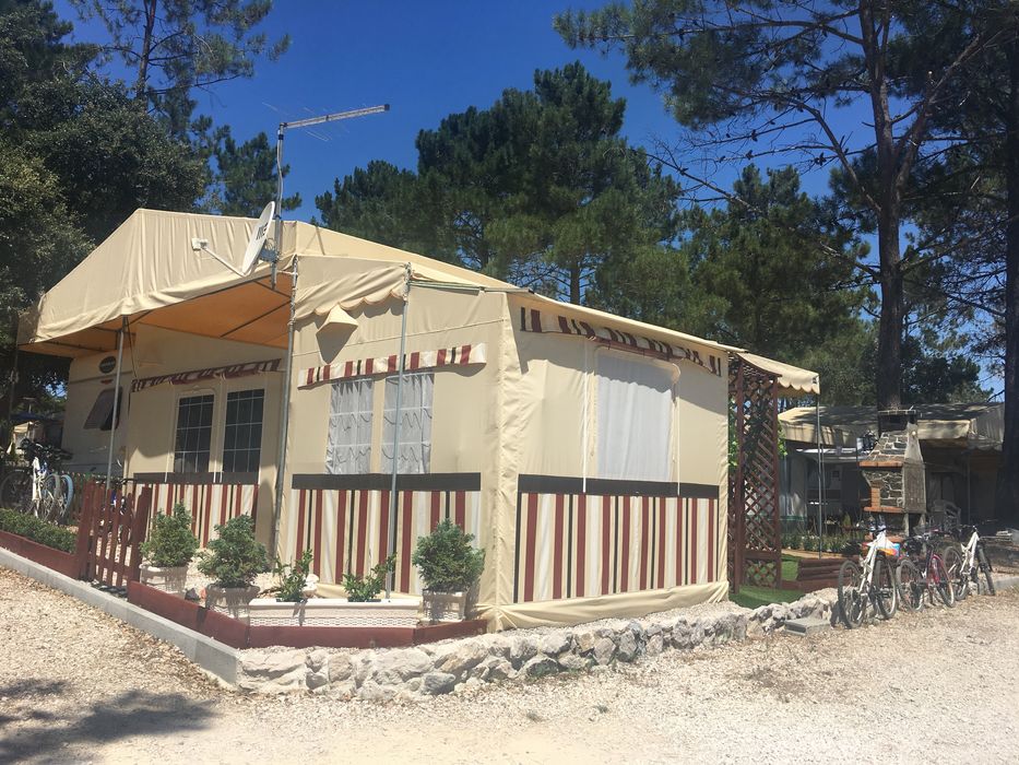 Vende se cobertura de campismo em M2