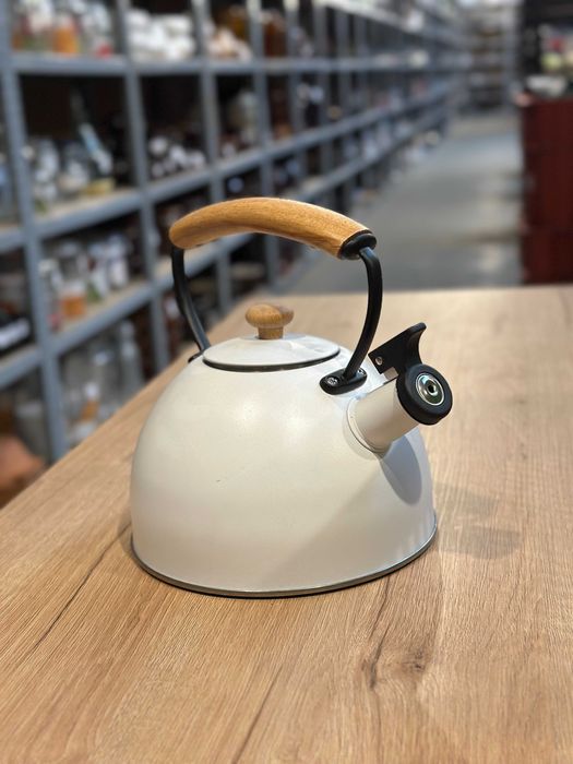 Czajnik na gaz i indukcję z gwizdkiem - OUTLET wyposażenia kuchni