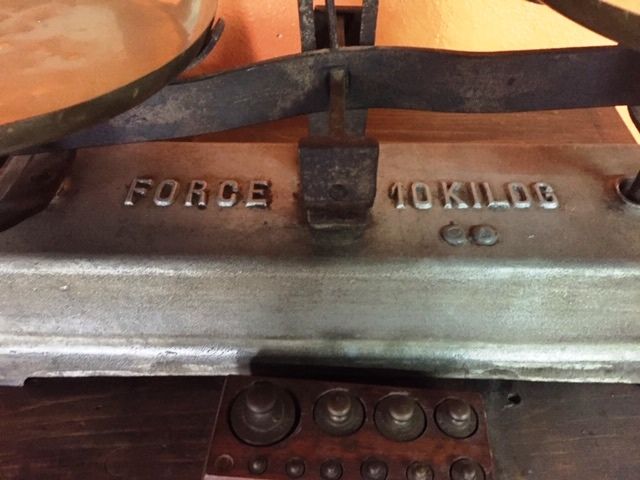 balança antiga de correios