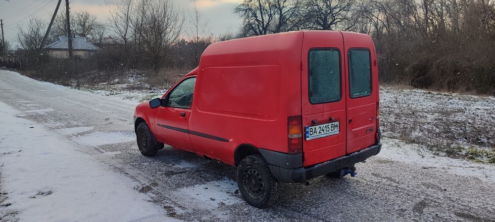 Ford courier 1.8 дизель на ходу несправний