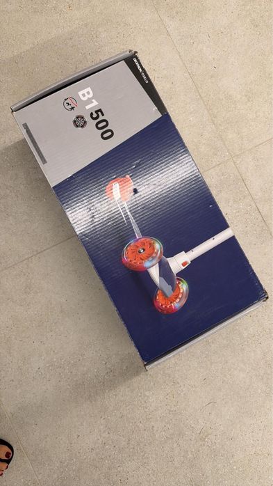 Trotinete criança com 3 rodas (com luzes)