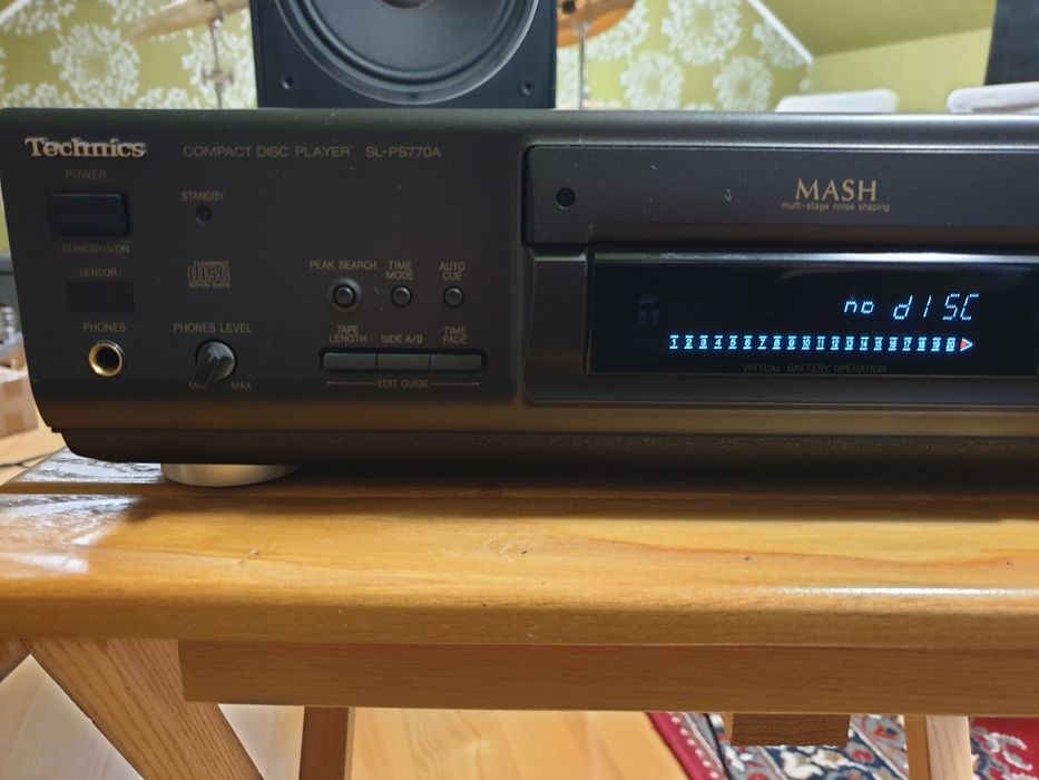 CD проигрователь Technics