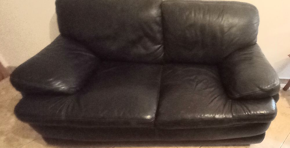 Sofas em pele usados Loures • OLX Portugal