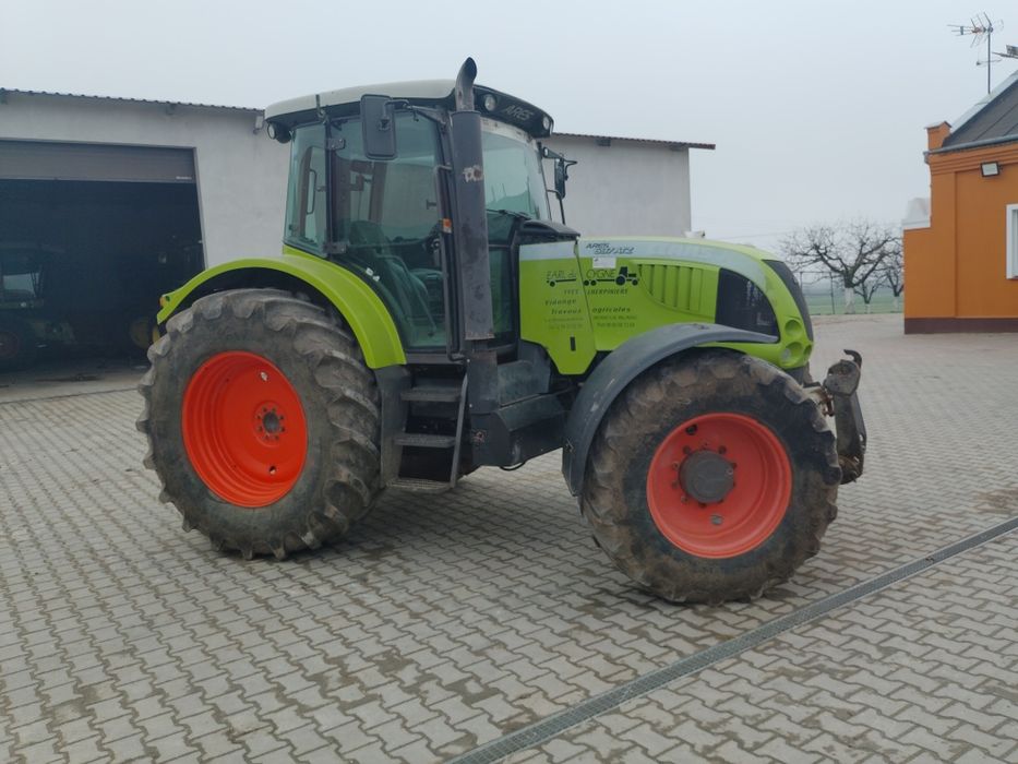 Claas Ares 697  jak renault ares