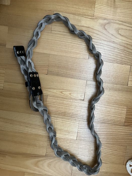 Ремінь залізний.