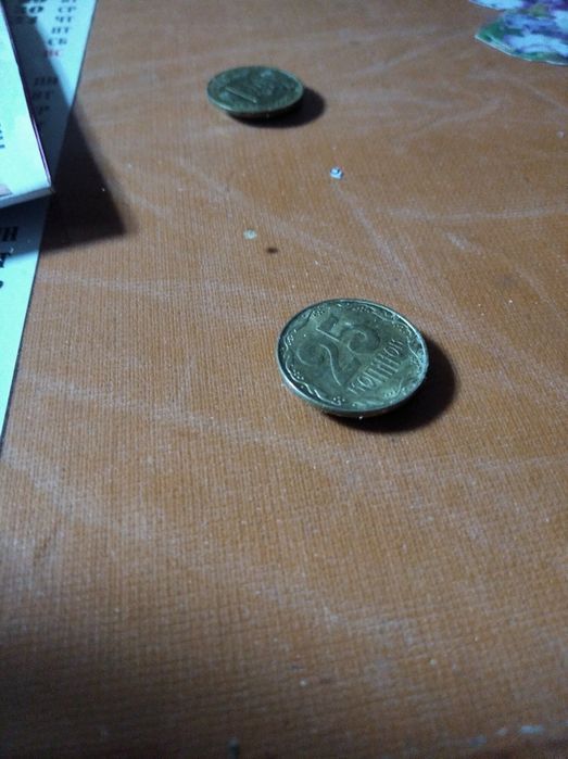 Продам монеты  по25 коп
