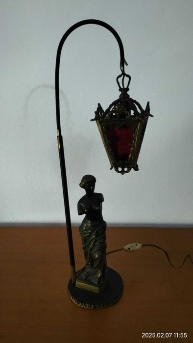 Candeeiro Vénus em metal