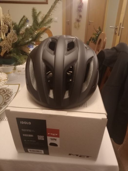 Capacete MET ídolo, novo nunca usado