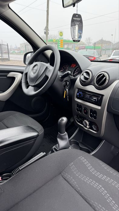 Dacia Sandero StapWay Дача СтепВей 2010 р 1,6 бенз 5 МКПП НЕ ФАРБОВАНА