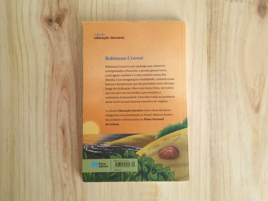 Livro "Robinson Crusoé" de Daniel Defoe