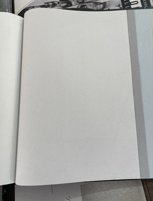 Шпалери. Мінімальна текстура. Сірий відтінок