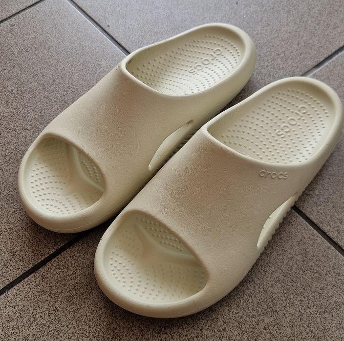 klapki crocs mellow recovery slide