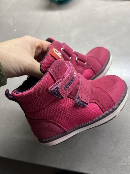 Продам взуття зимове